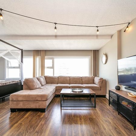 Rustic & Rogers Place, Free Parking! Apartment Edmonton Exterior photo