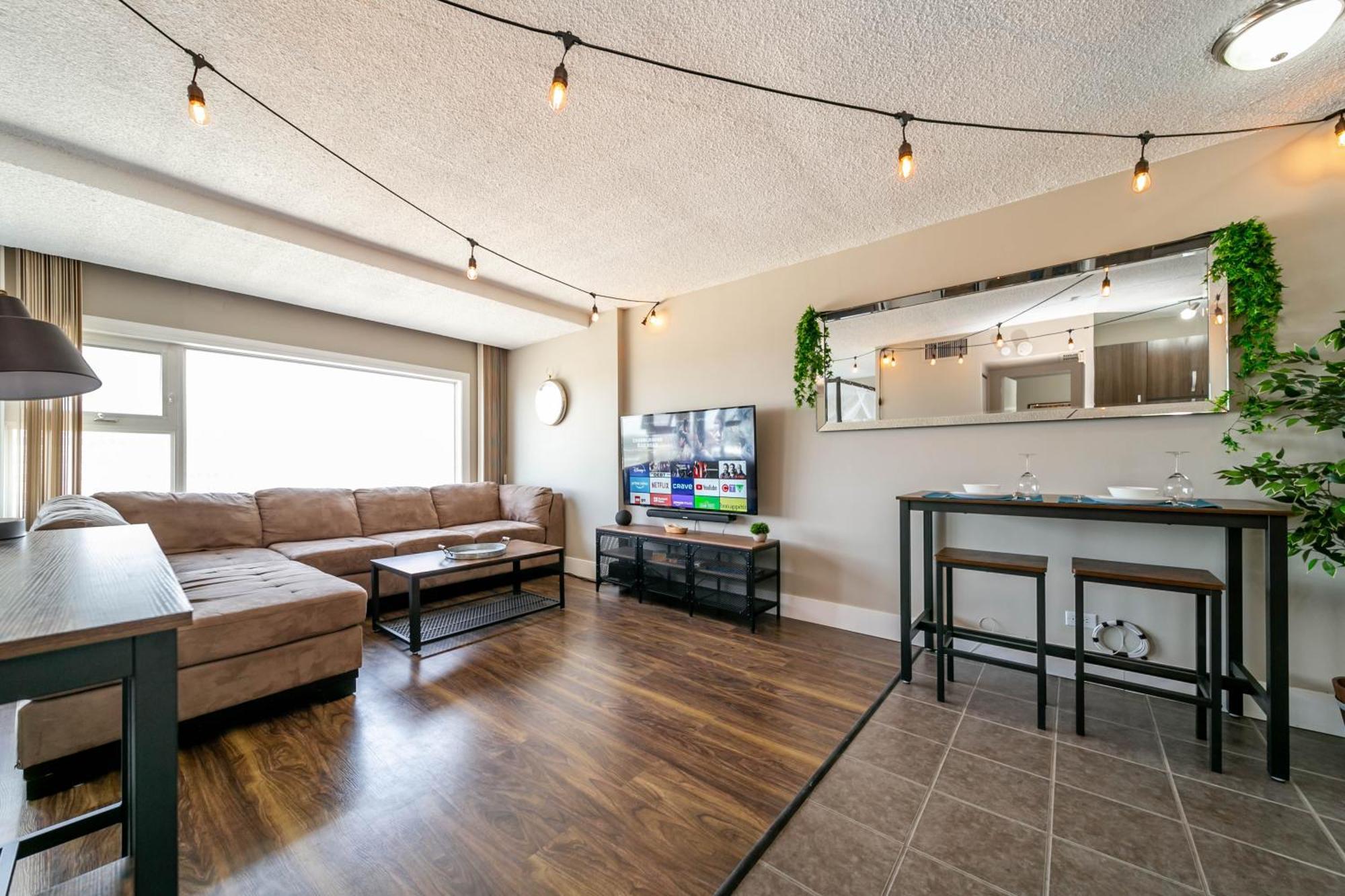 Rustic & Rogers Place, Free Parking! Apartment Edmonton Exterior photo